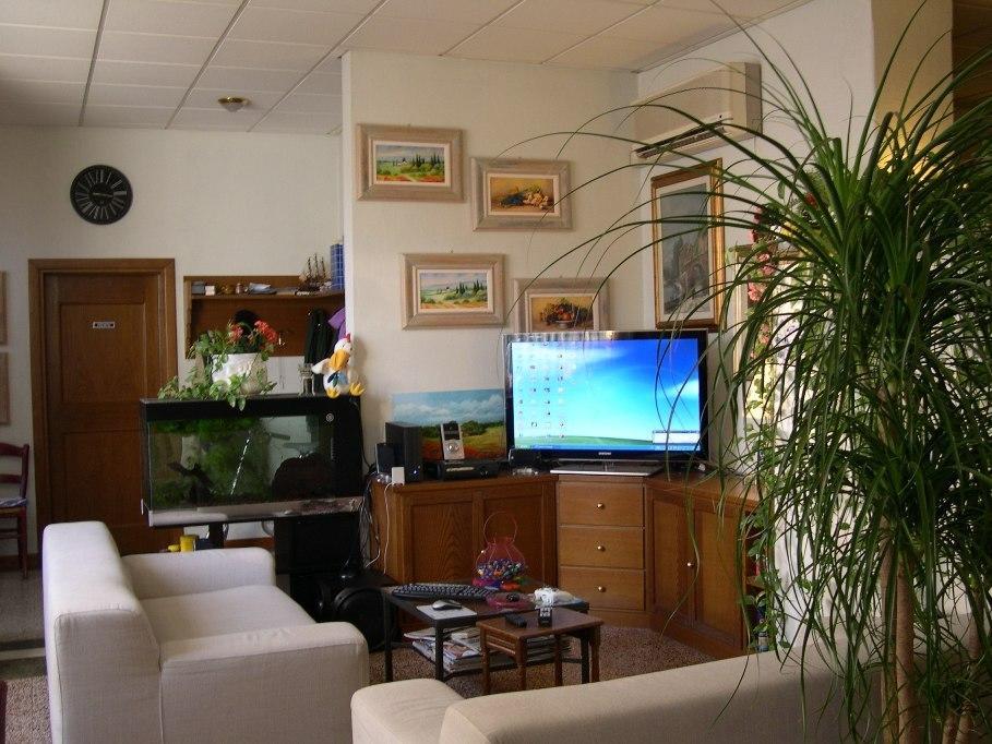 Albergo Le Rose Пистойя Экстерьер фото